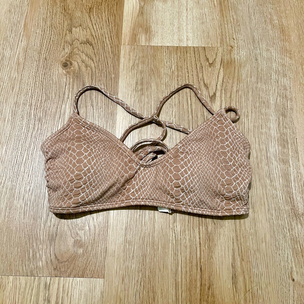 NWOT HULA HONEY SNAKE PRINT BIKINI TOP